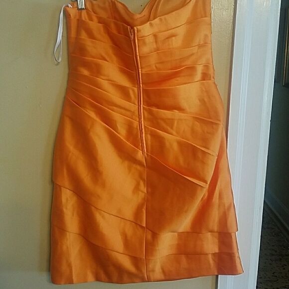 Perfect little dress  - Picture 3 of 4